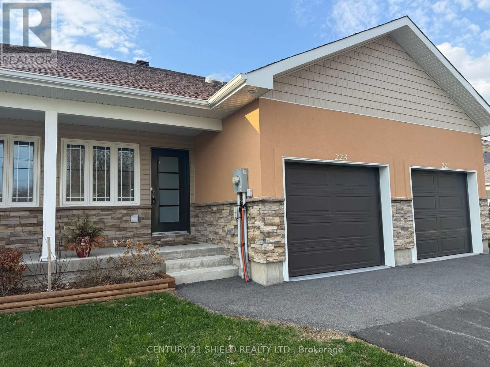 223 THIRD STREET WEST Image 1