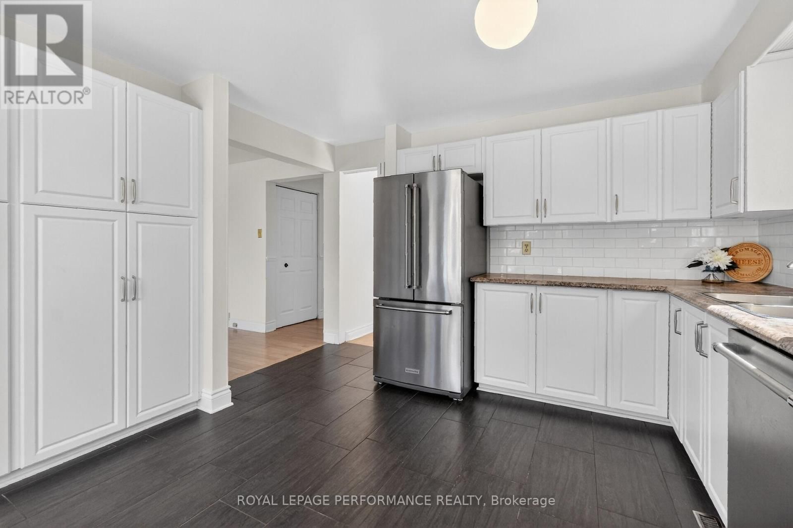 13 VALLEY RIDGE STREET Image 16