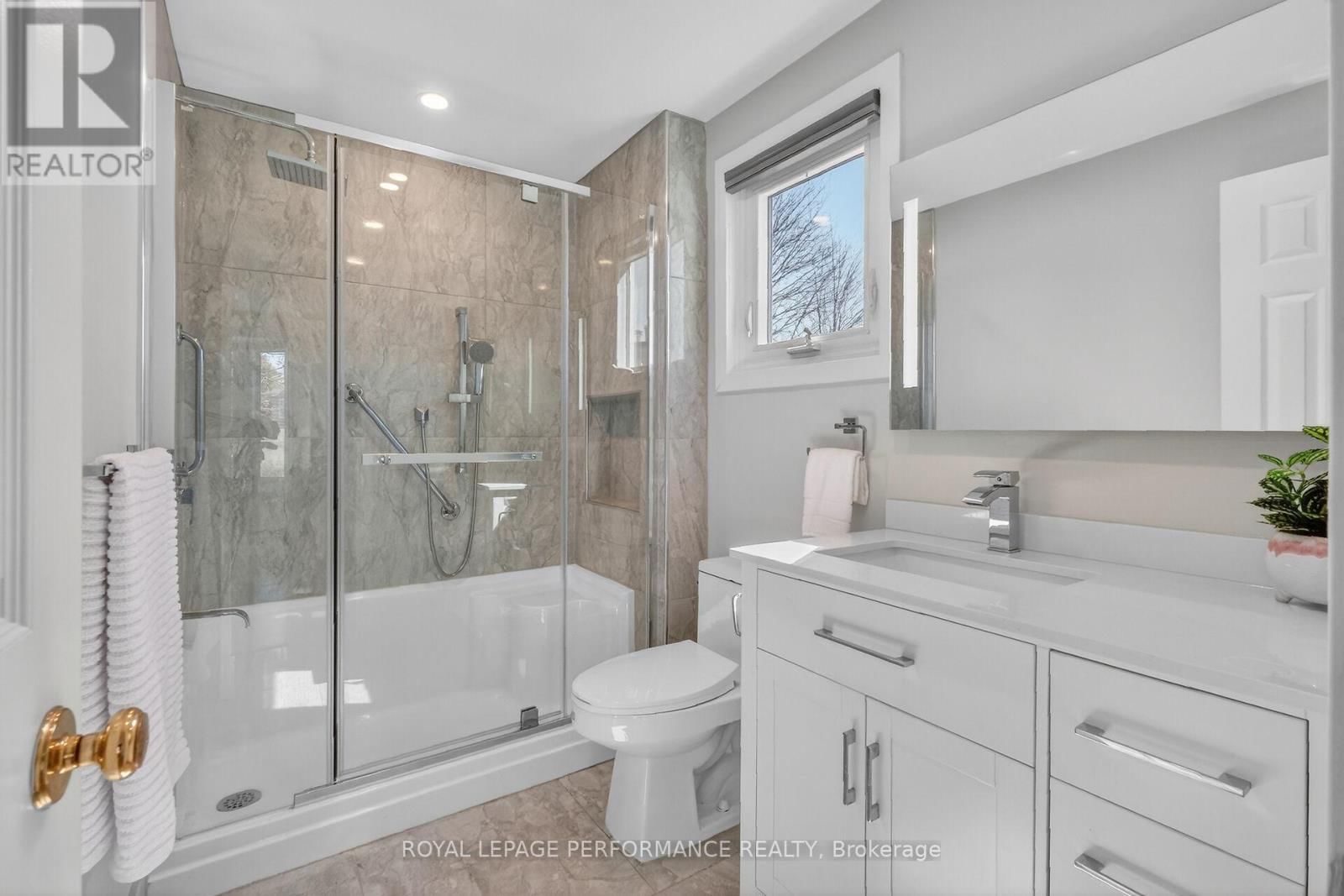 13 VALLEY RIDGE STREET Image 28