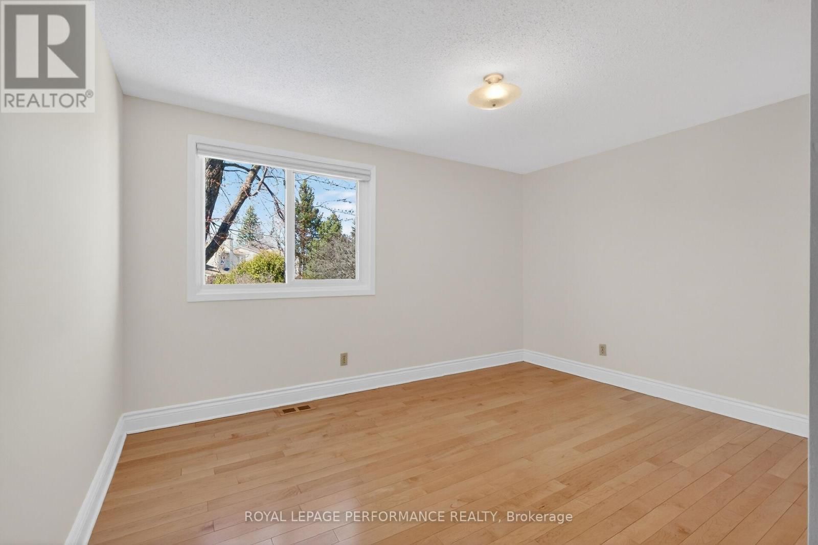 13 VALLEY RIDGE STREET Image 32