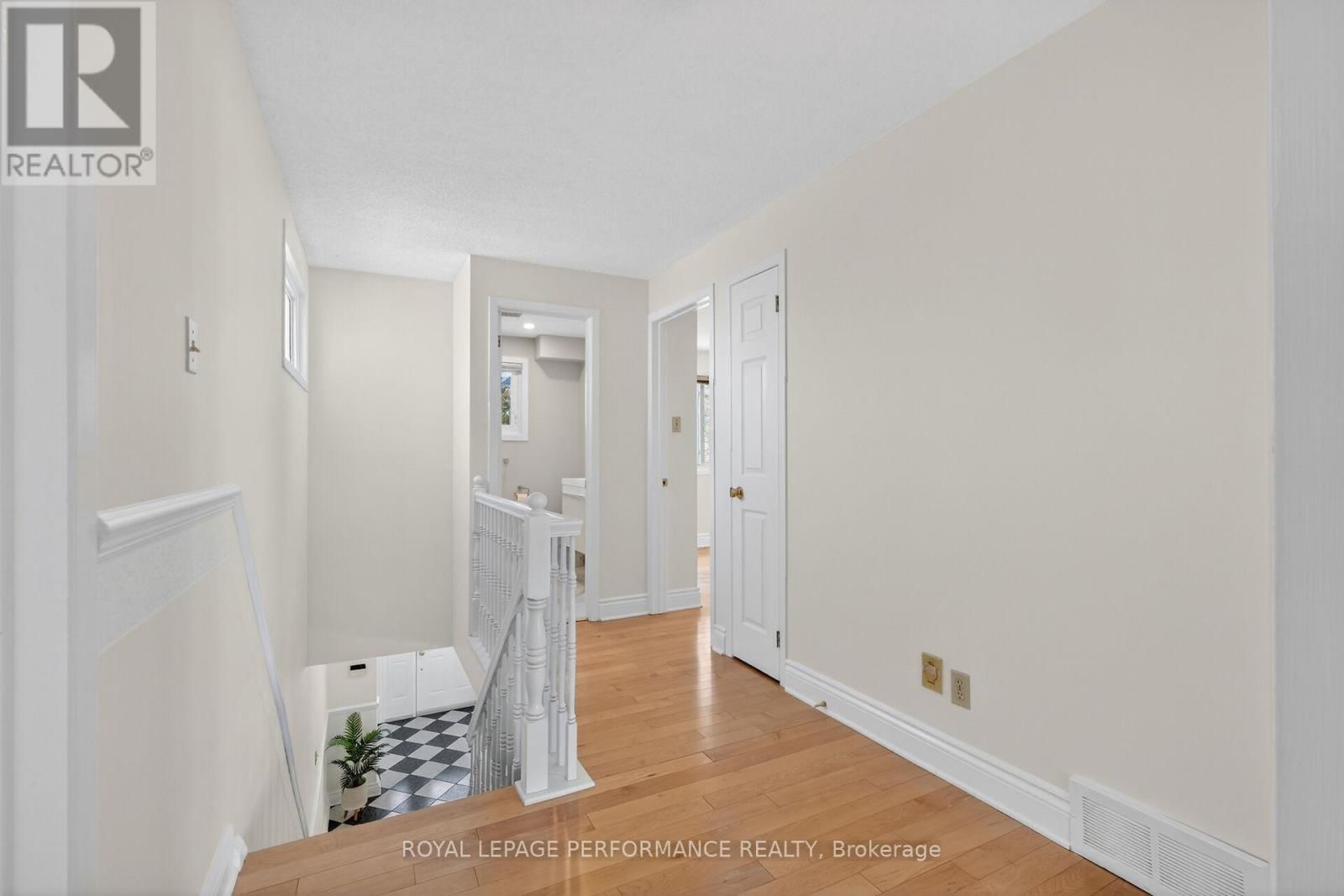 13 VALLEY RIDGE STREET Image 37