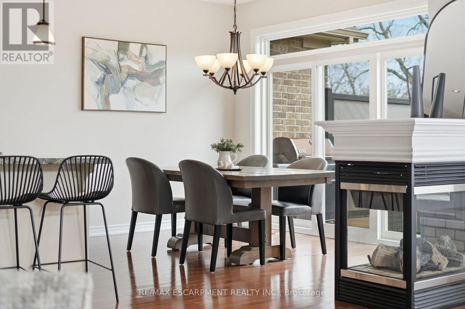 253 MILLVIEW COURT Image 13