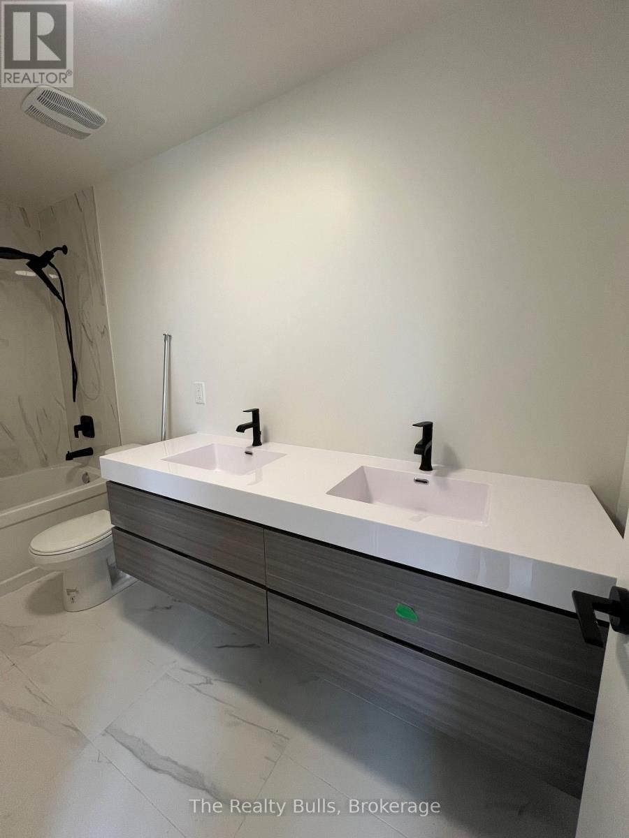 64 - 3 ABBOT STREET Image 34