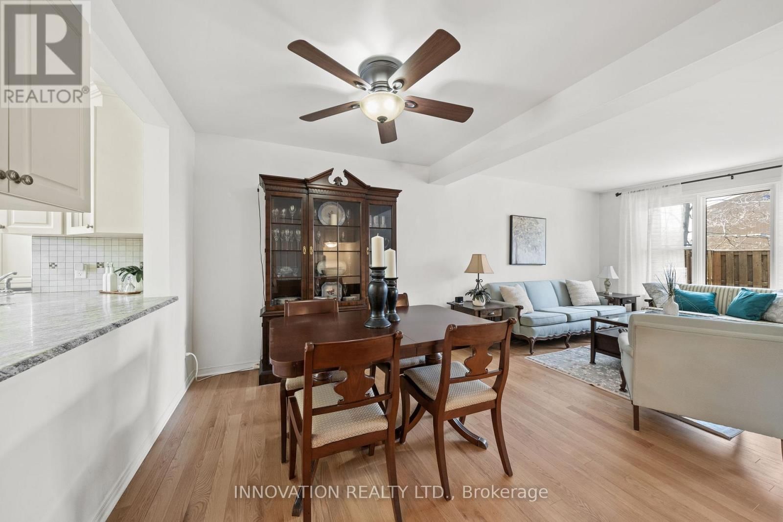 22 - 920 DYNES ROAD Image 10