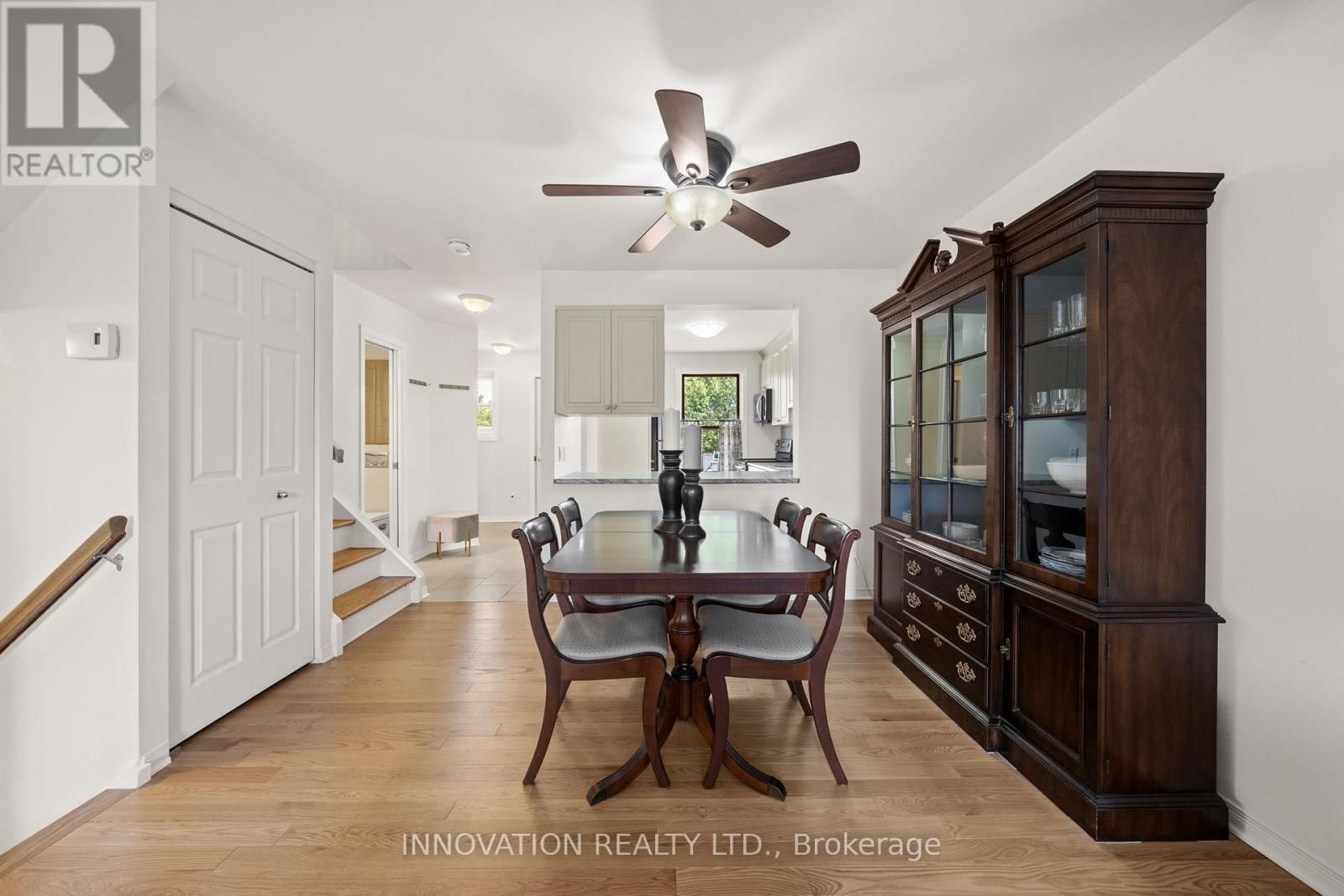 22 - 920 DYNES ROAD Image 11