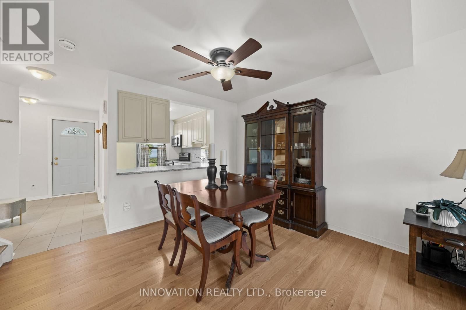 22 - 920 DYNES ROAD Image 12