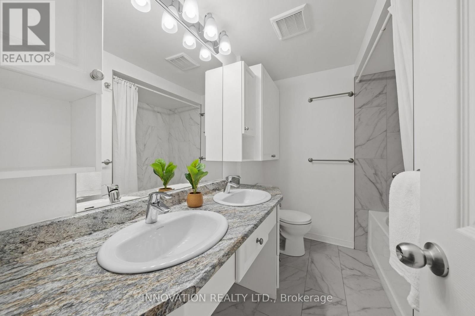 22 - 920 DYNES ROAD Image 23