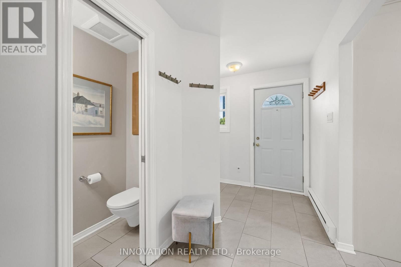 22 - 920 DYNES ROAD Image 3