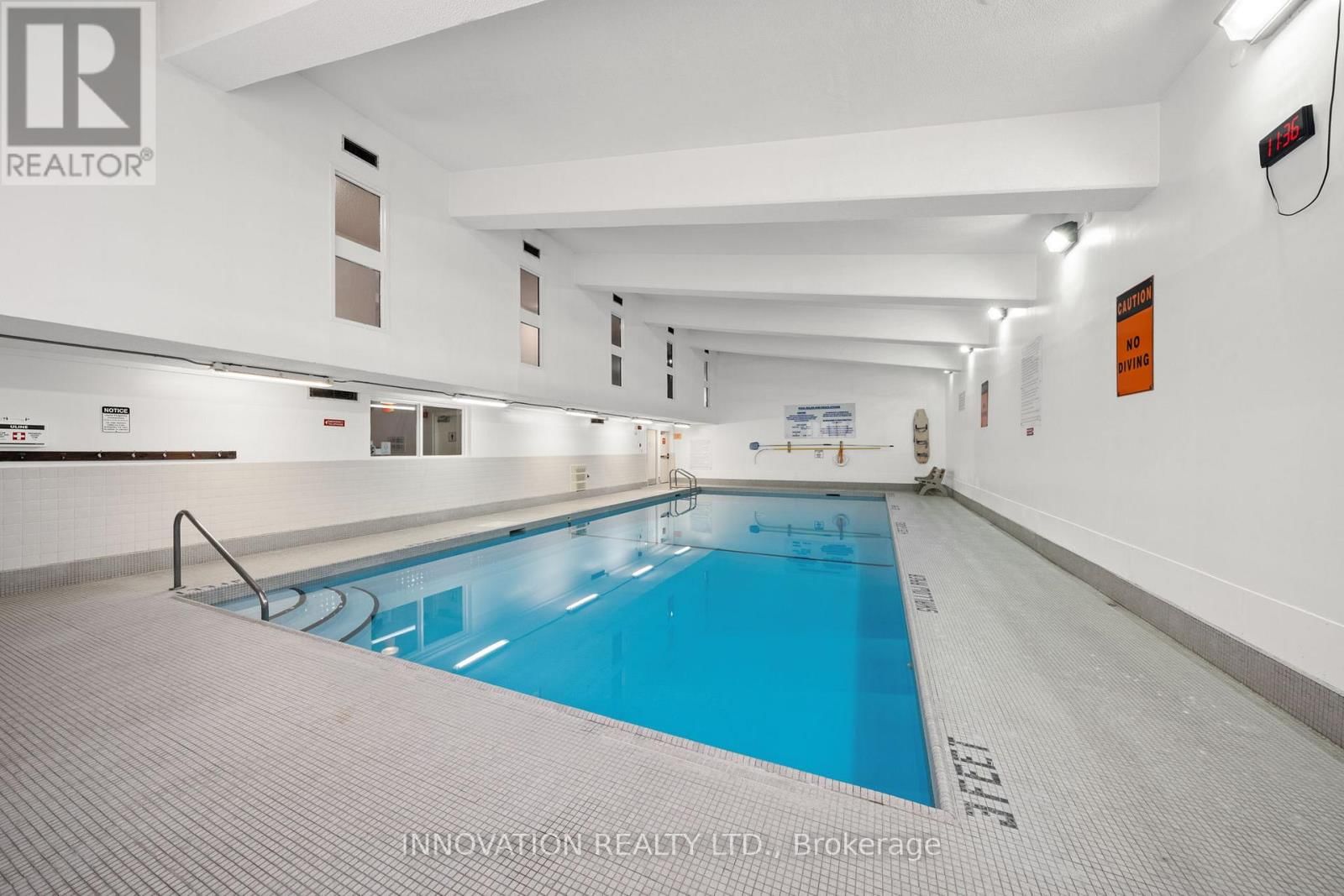 22 - 920 DYNES ROAD Image 31