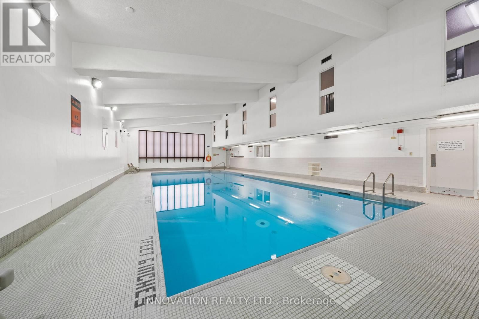 22 - 920 DYNES ROAD Image 32