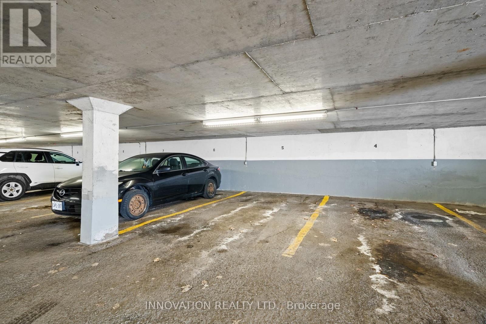 22 - 920 DYNES ROAD Image 34