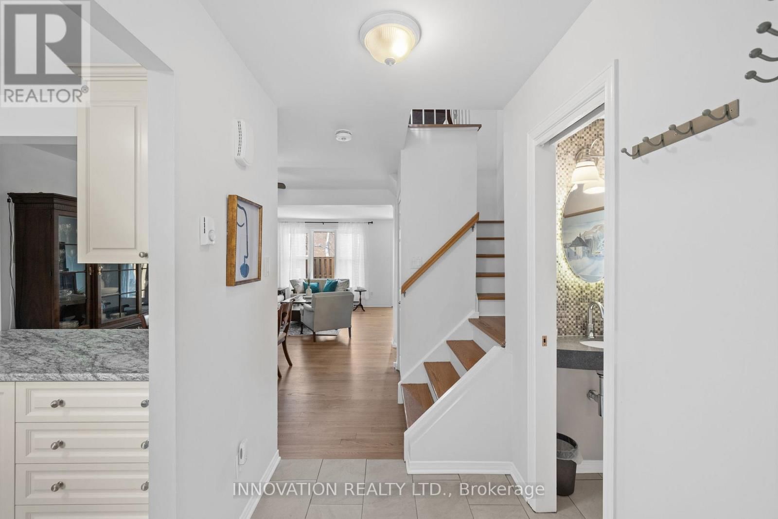 22 - 920 DYNES ROAD Image 4