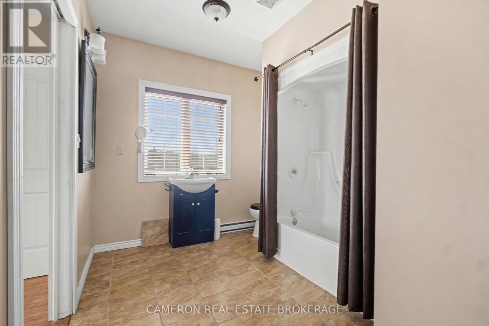 16428 SIXSMITH DRIVE Image 26