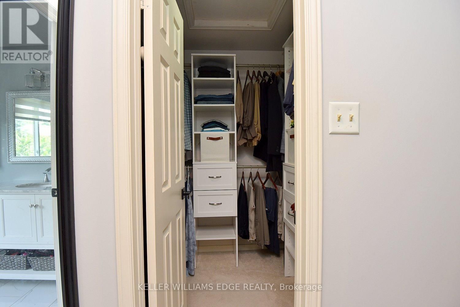 18 CHARTERHOUSE CRESCENT Image 25