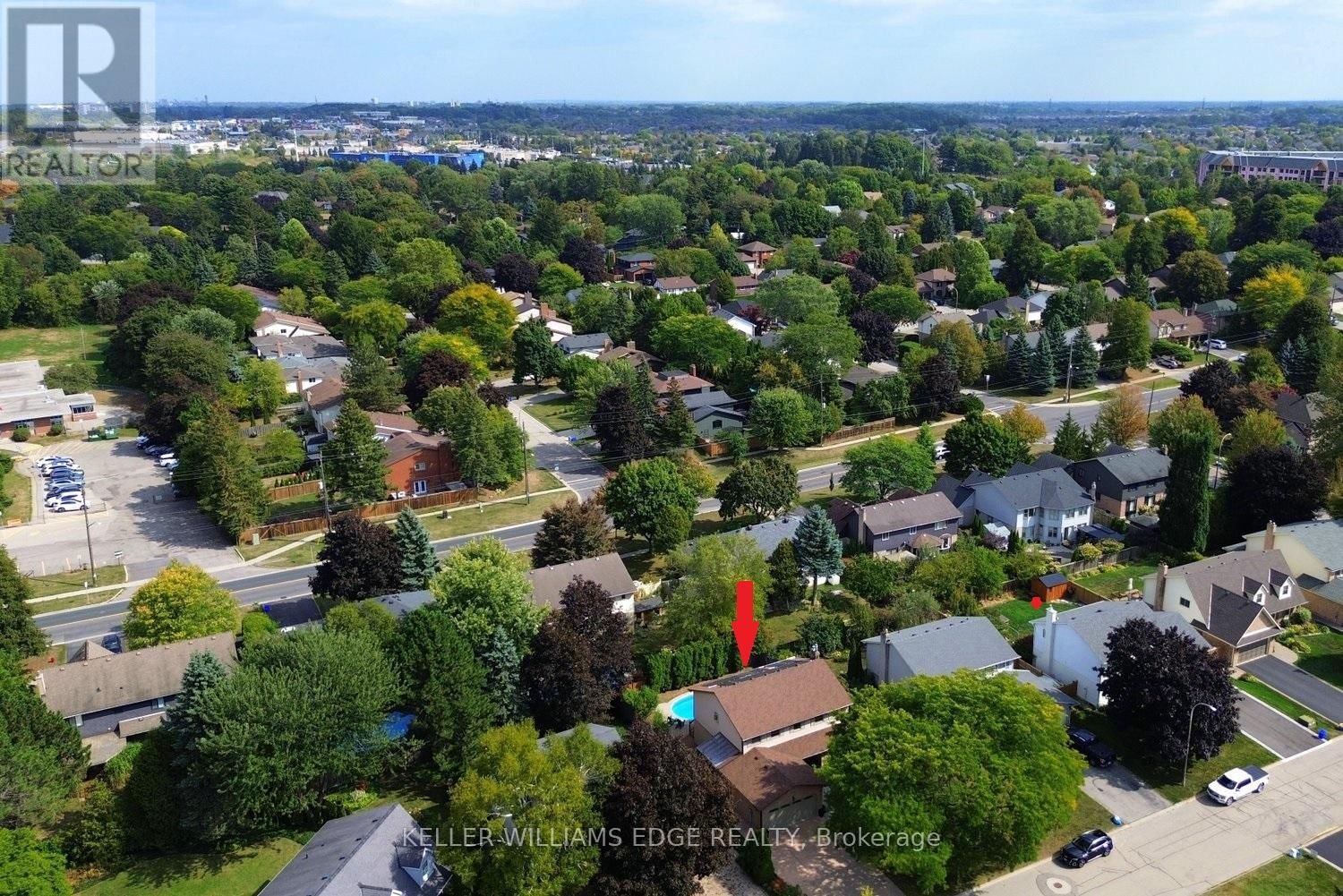 18 CHARTERHOUSE CRESCENT Image 44