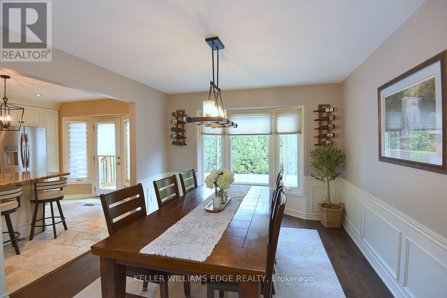 18 CHARTERHOUSE CRESCENT Image 9