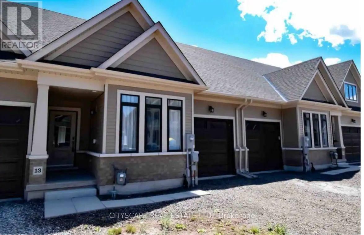 13 - 4311 MANN STREET Image 1