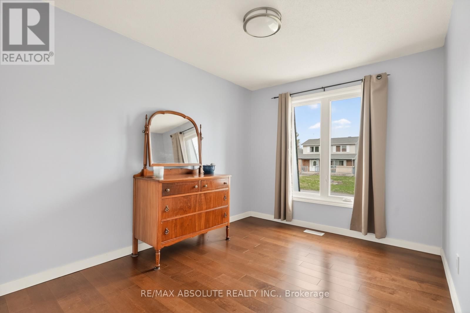 33 OWLSHEAD ROAD Image 21