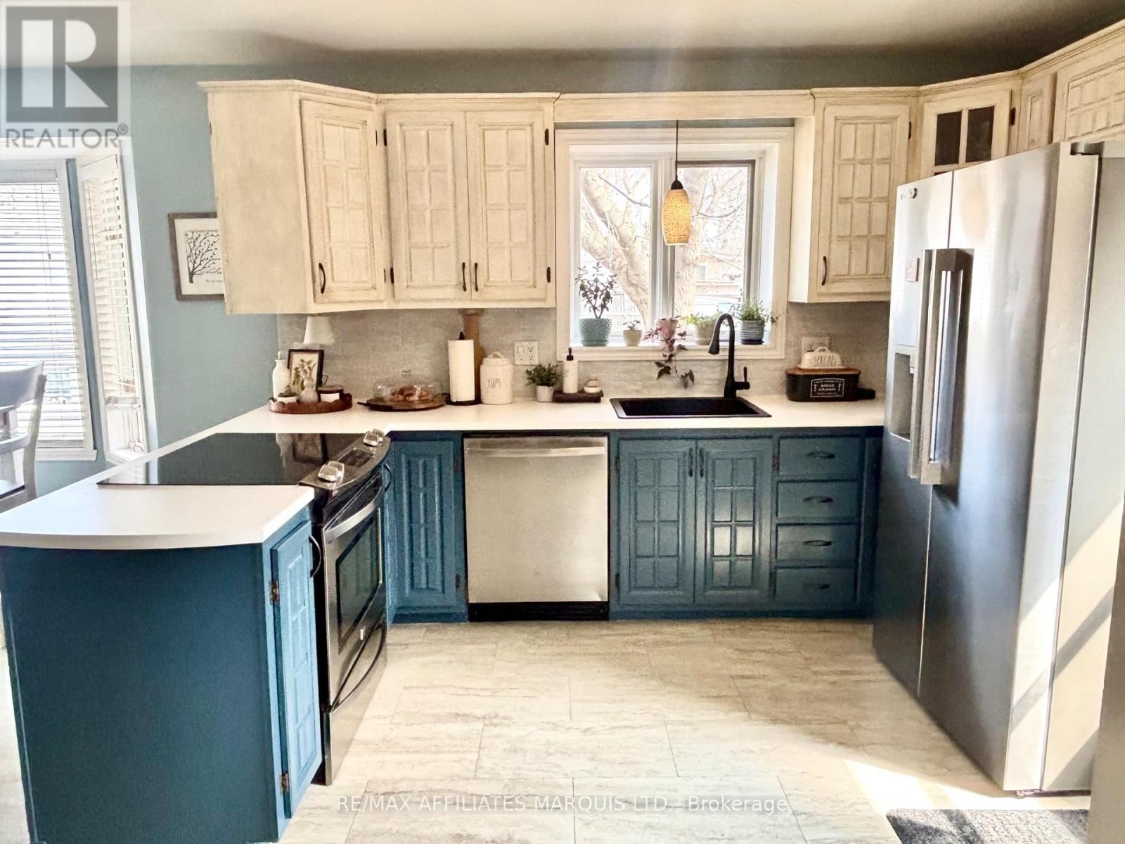 20 FORESTDALE CRESCENT Image 11