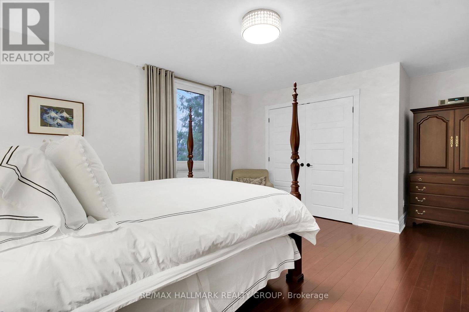 24 MORRIS STREET Image 15