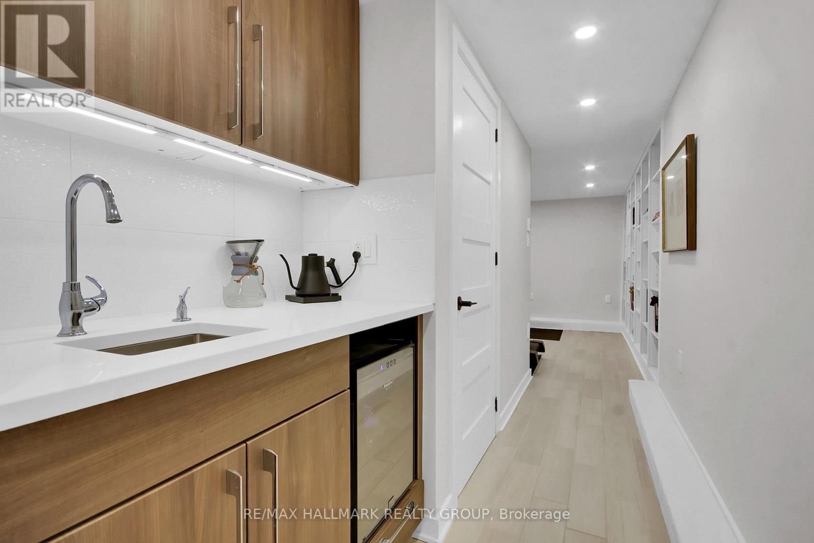 24 MORRIS STREET Image 23