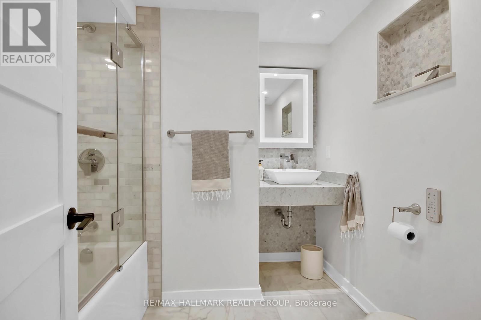 24 MORRIS STREET Image 24