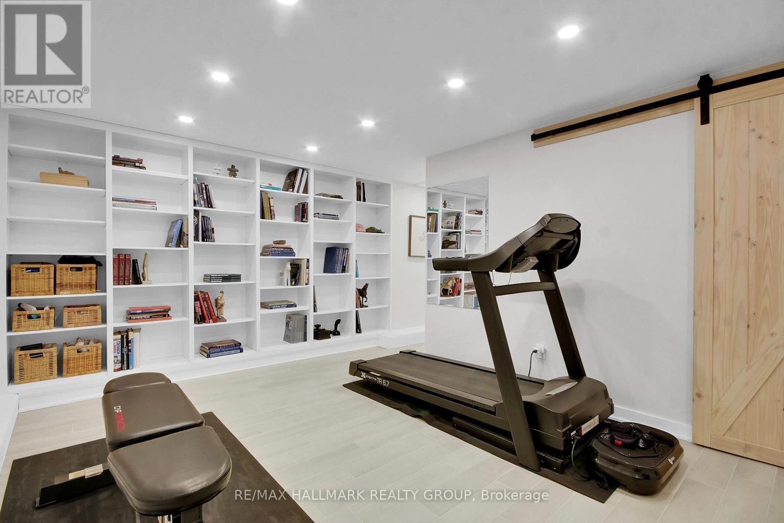 24 MORRIS STREET Image 25