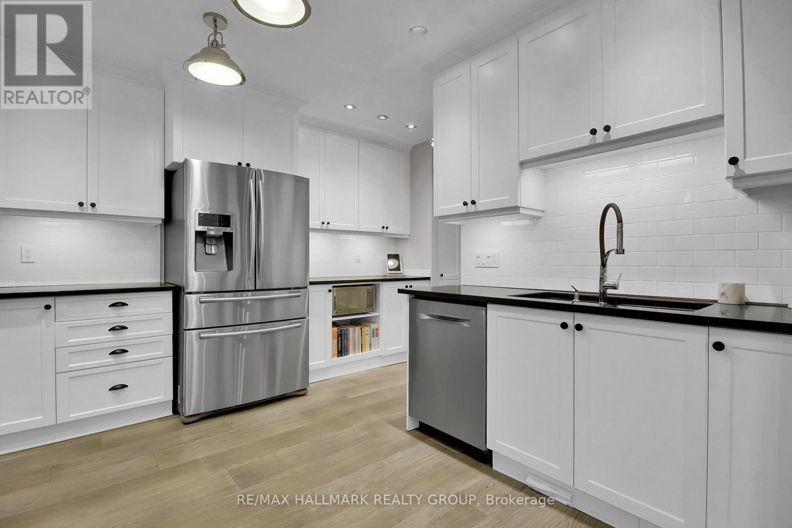 24 MORRIS STREET Image 5