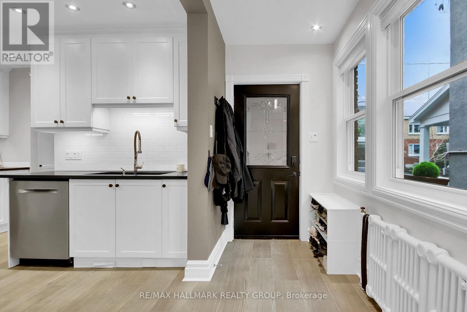 24 MORRIS STREET Image 9