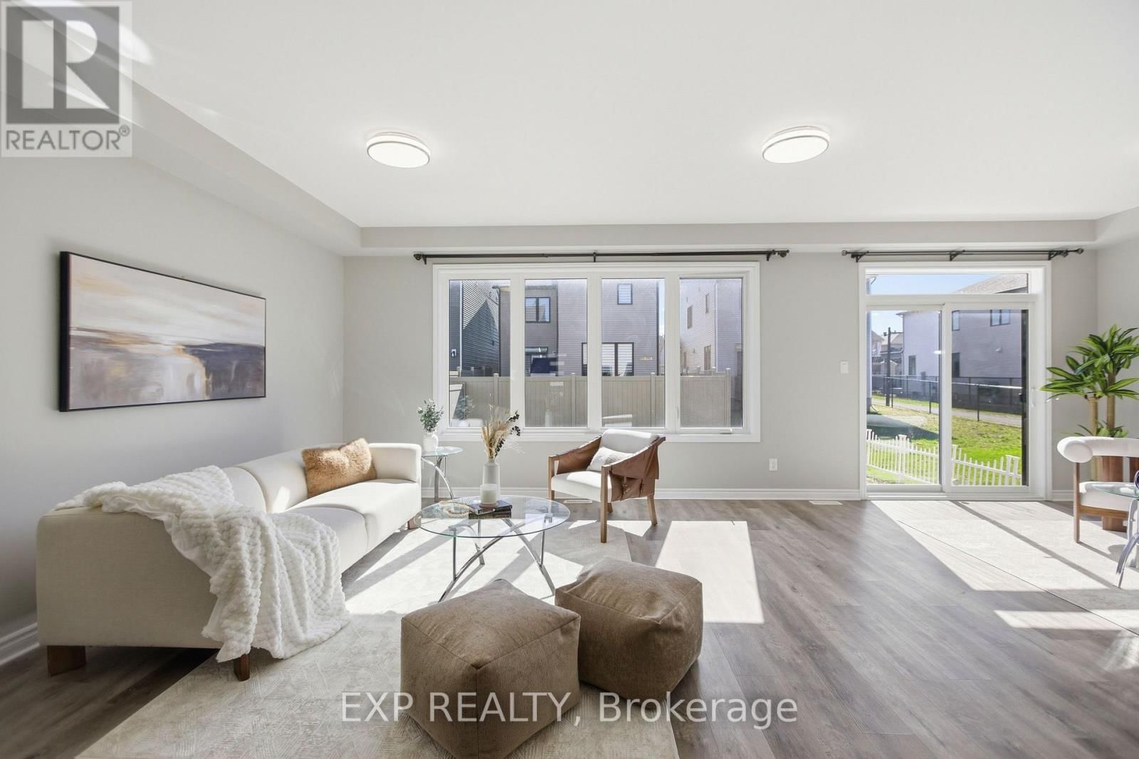 652 CONTINENTAL AVENUE Image 13