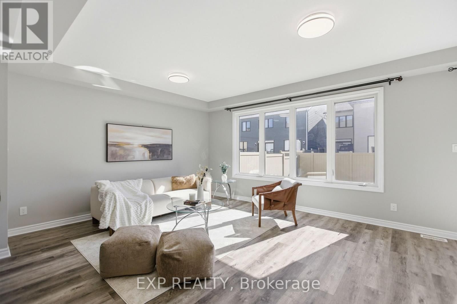 652 CONTINENTAL AVENUE Image 14