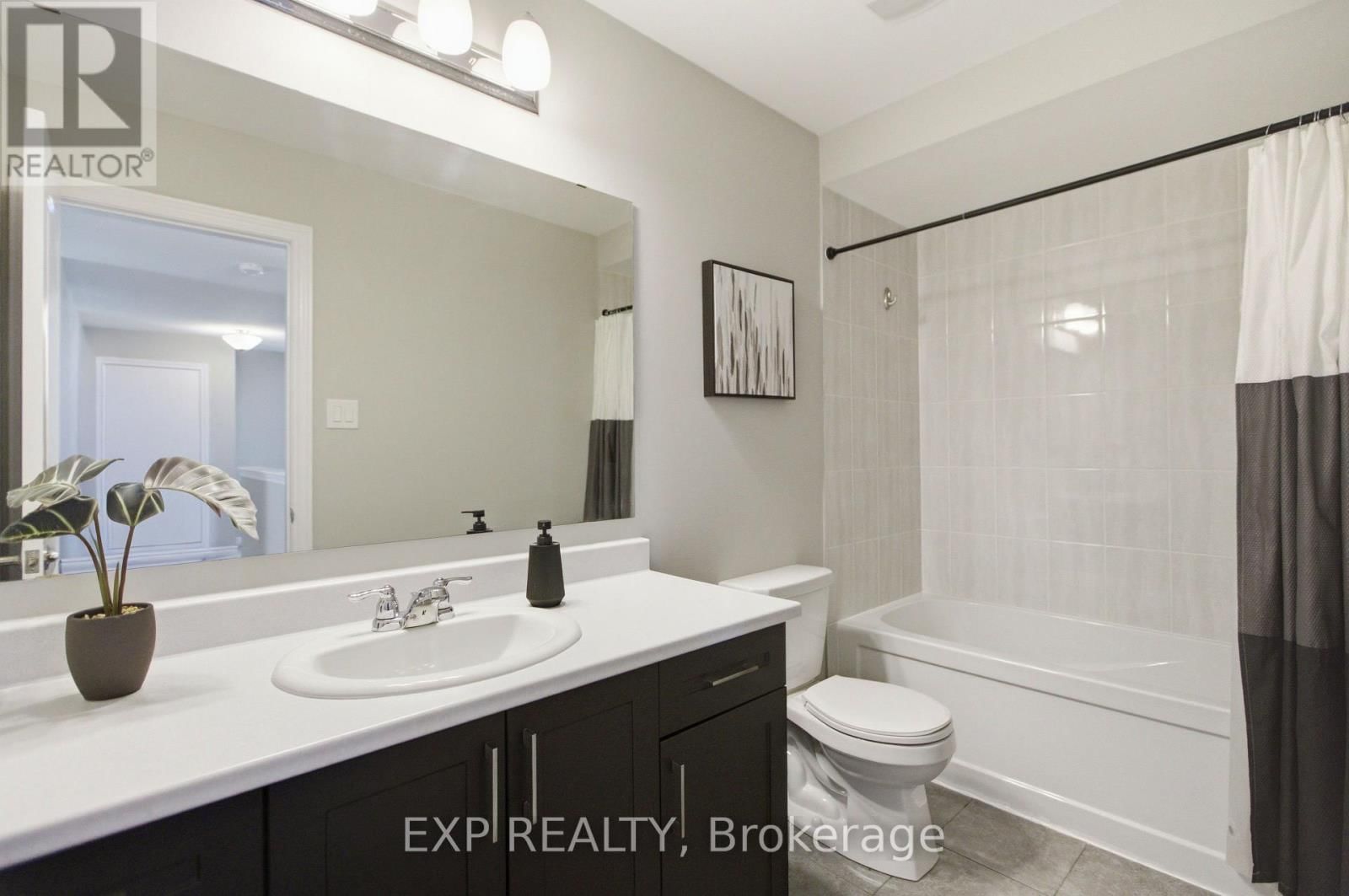 652 CONTINENTAL AVENUE Image 25