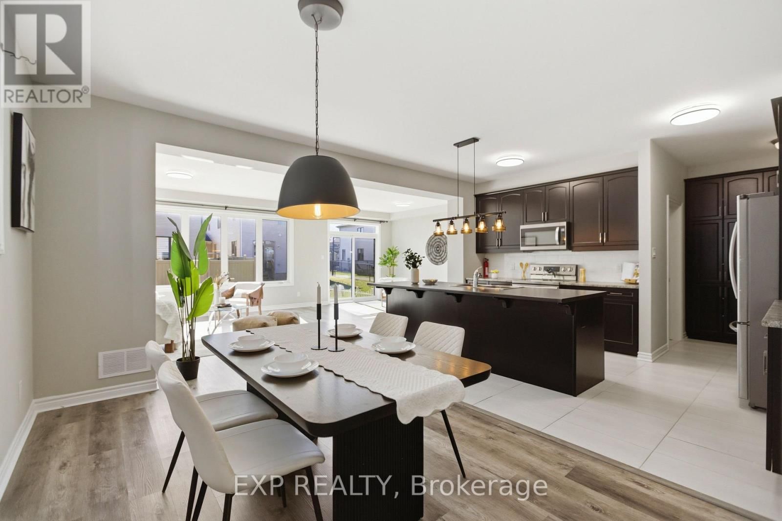 652 CONTINENTAL AVENUE Image 5