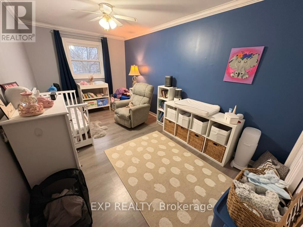 7B CLARENDON AVENUE Image 12