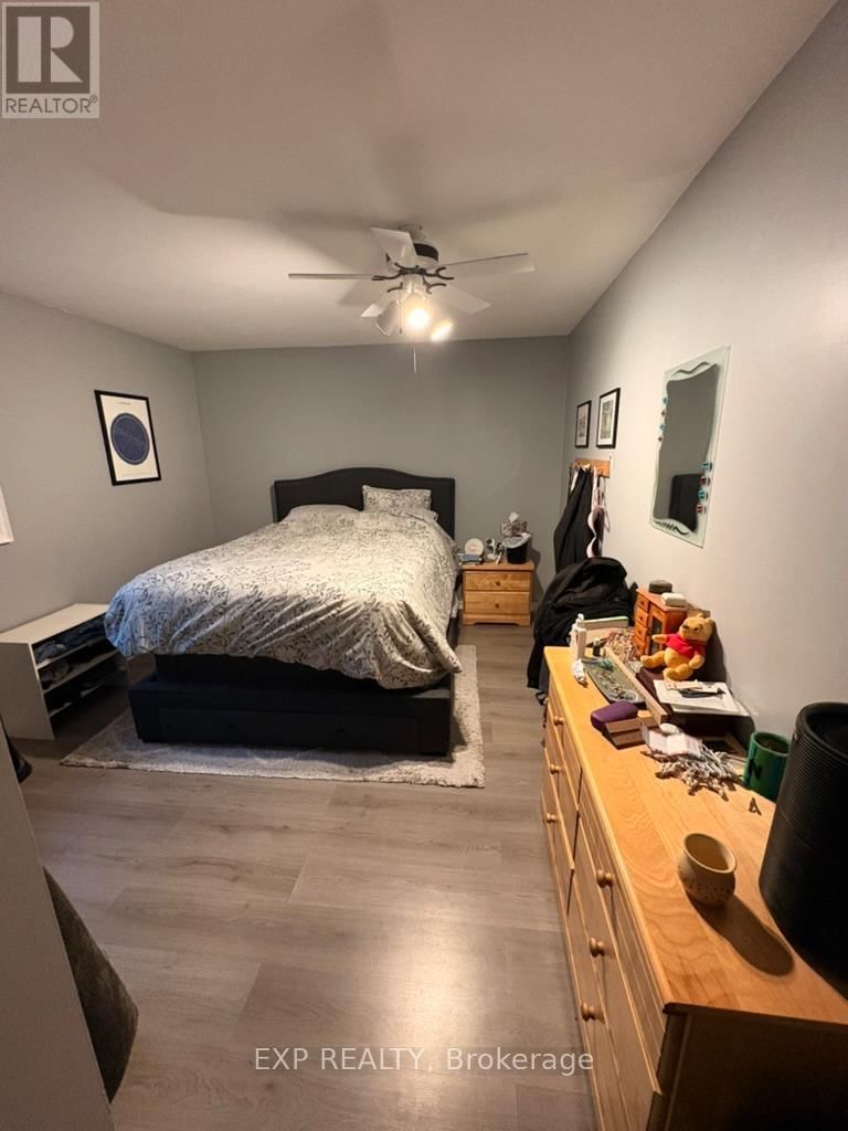 7B CLARENDON AVENUE Image 14