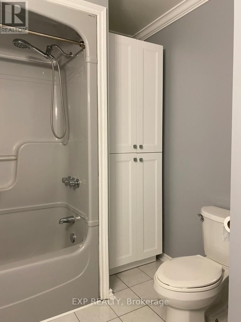 7B CLARENDON AVENUE Image 20