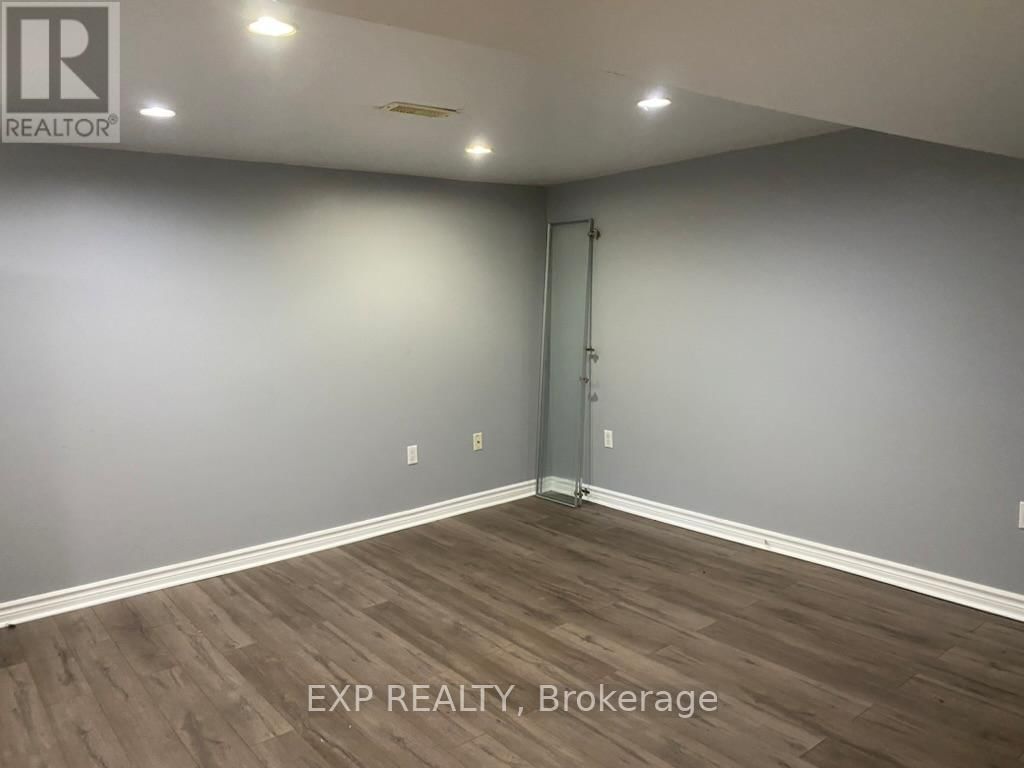 7B CLARENDON AVENUE Image 22