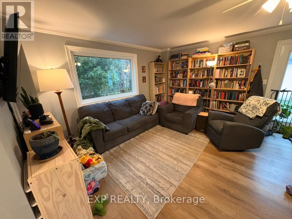 7B CLARENDON AVENUE Image 7