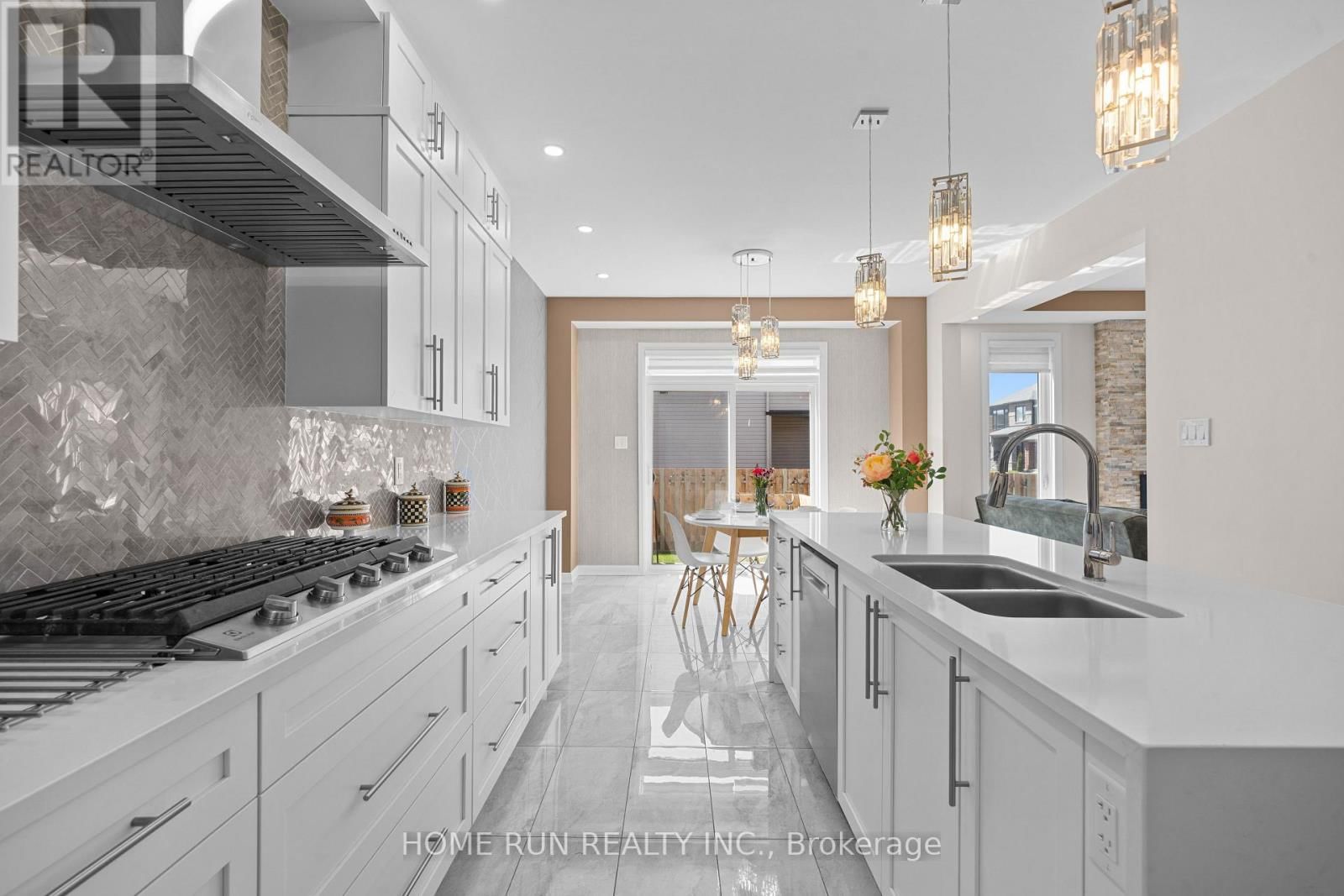 320 BASALT LANE Image 19