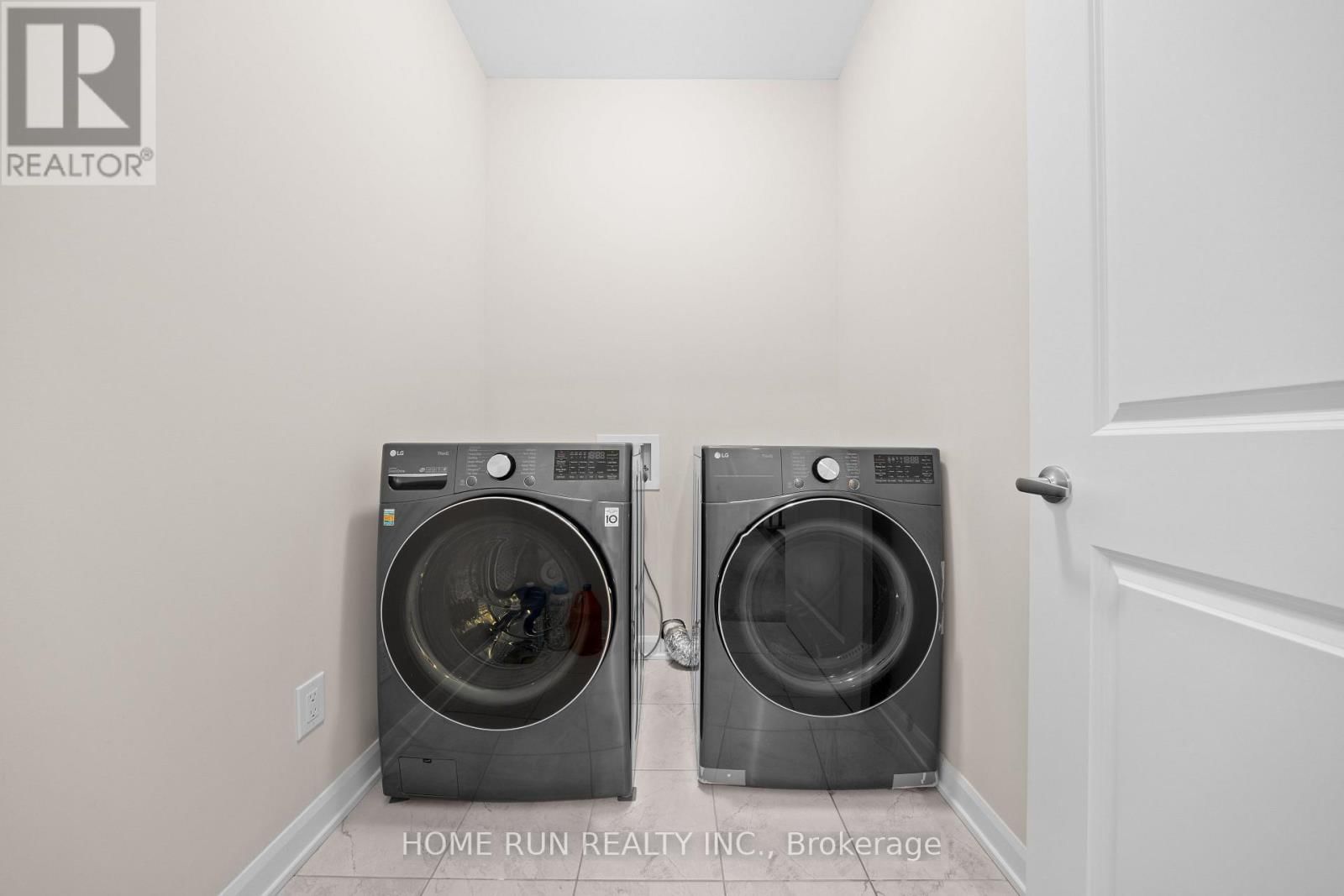 320 BASALT LANE Image 35