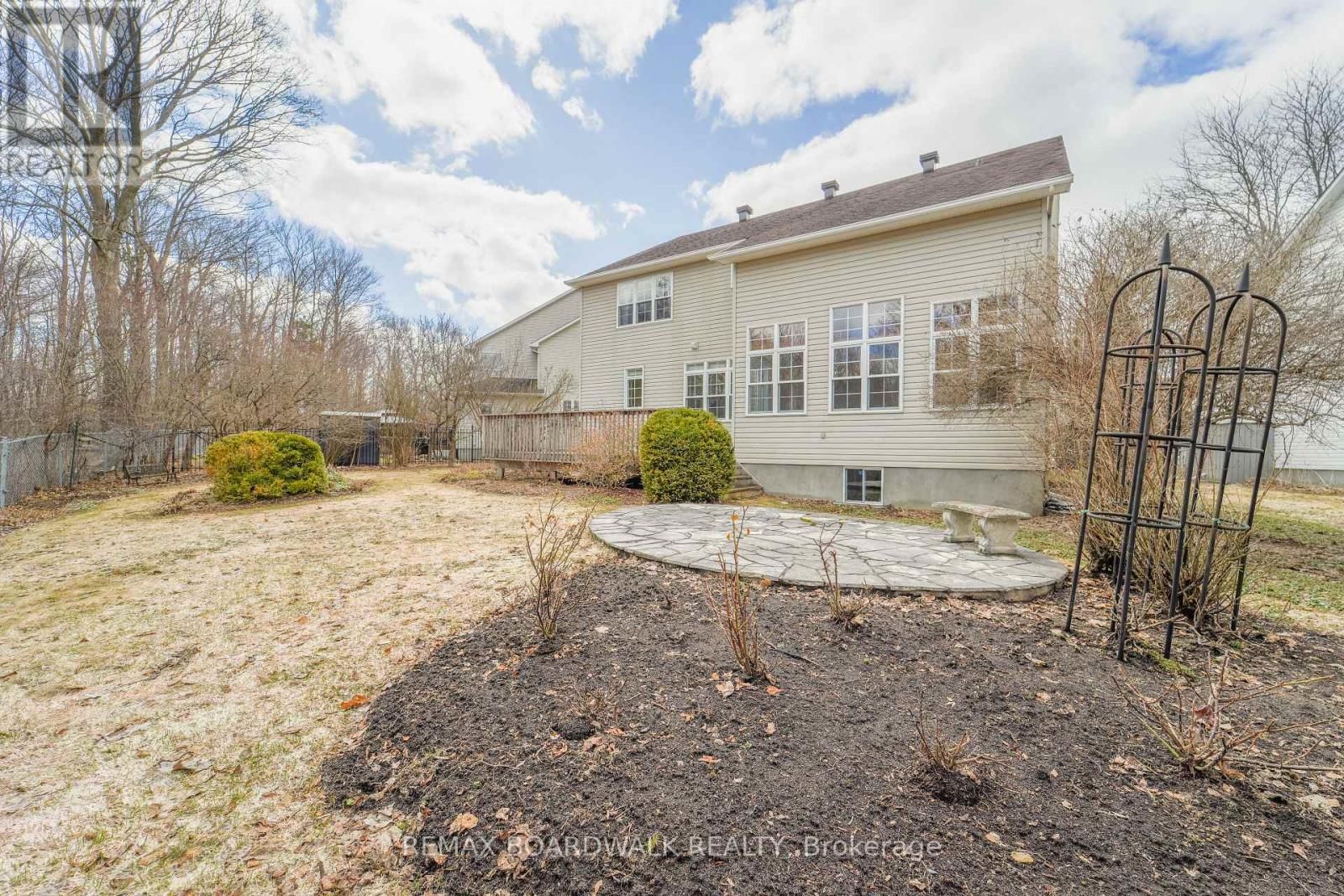 57 MATTAWA CRESCENT Image 42