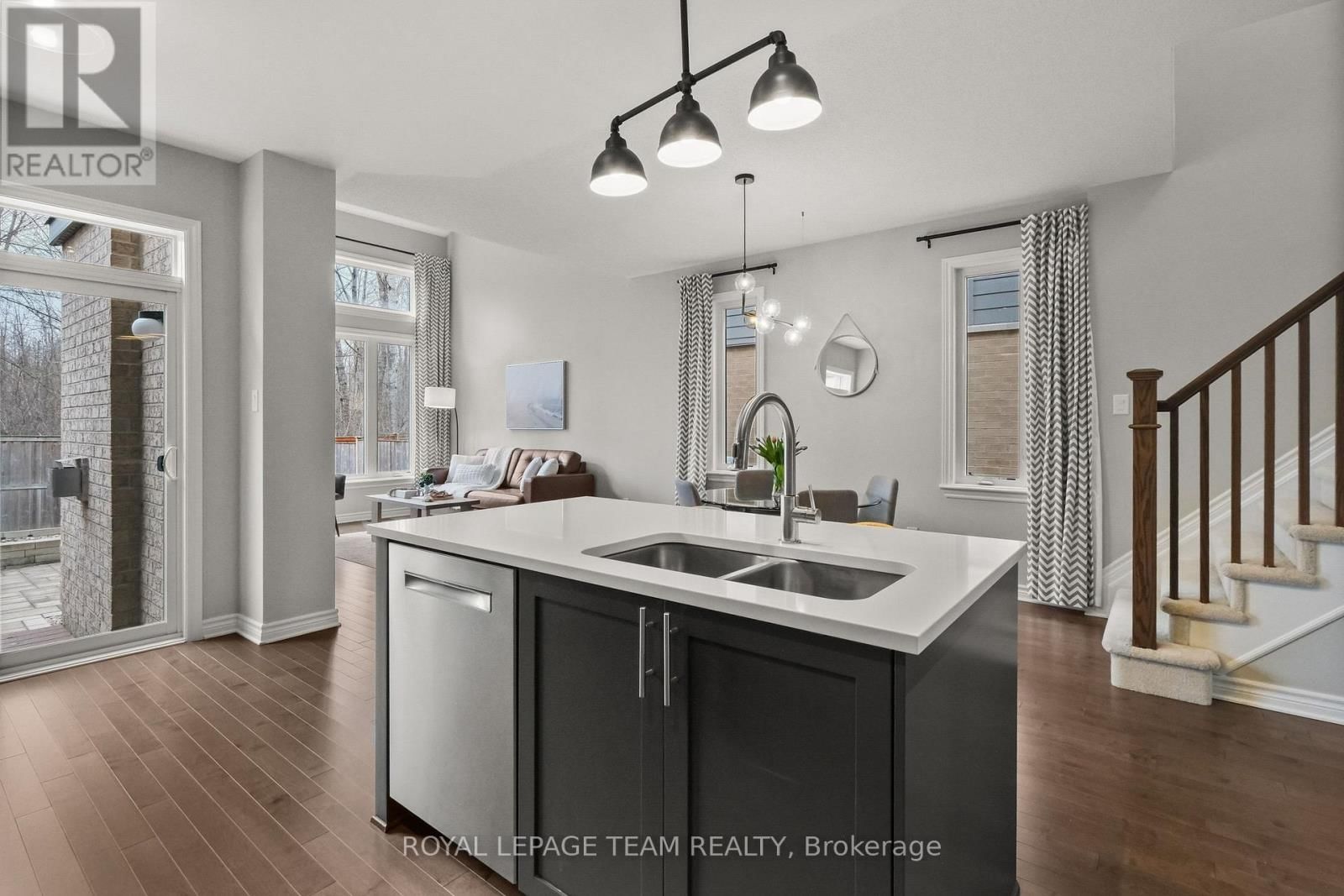 534 STARGAZER CRESCENT Image 18