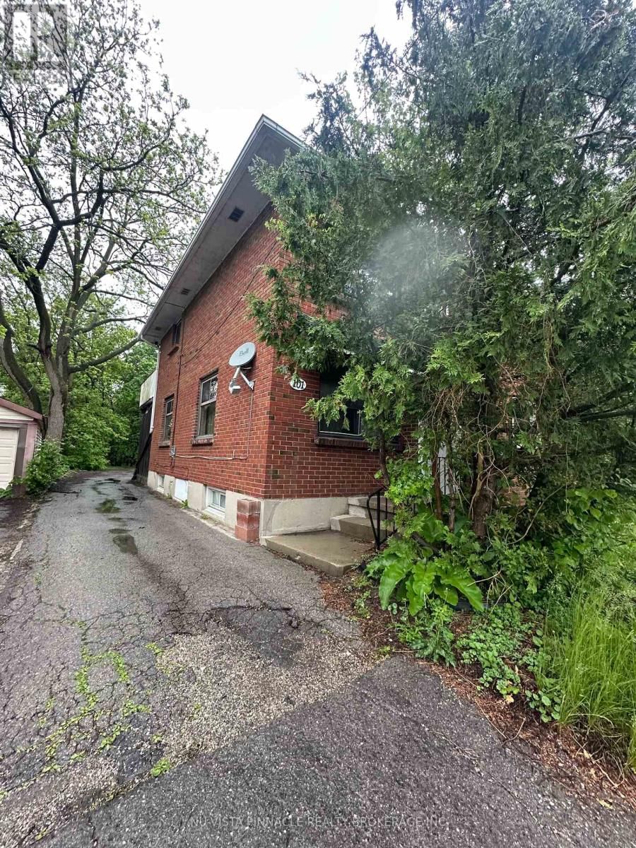 101 OXFORD STREET WEST Image 16