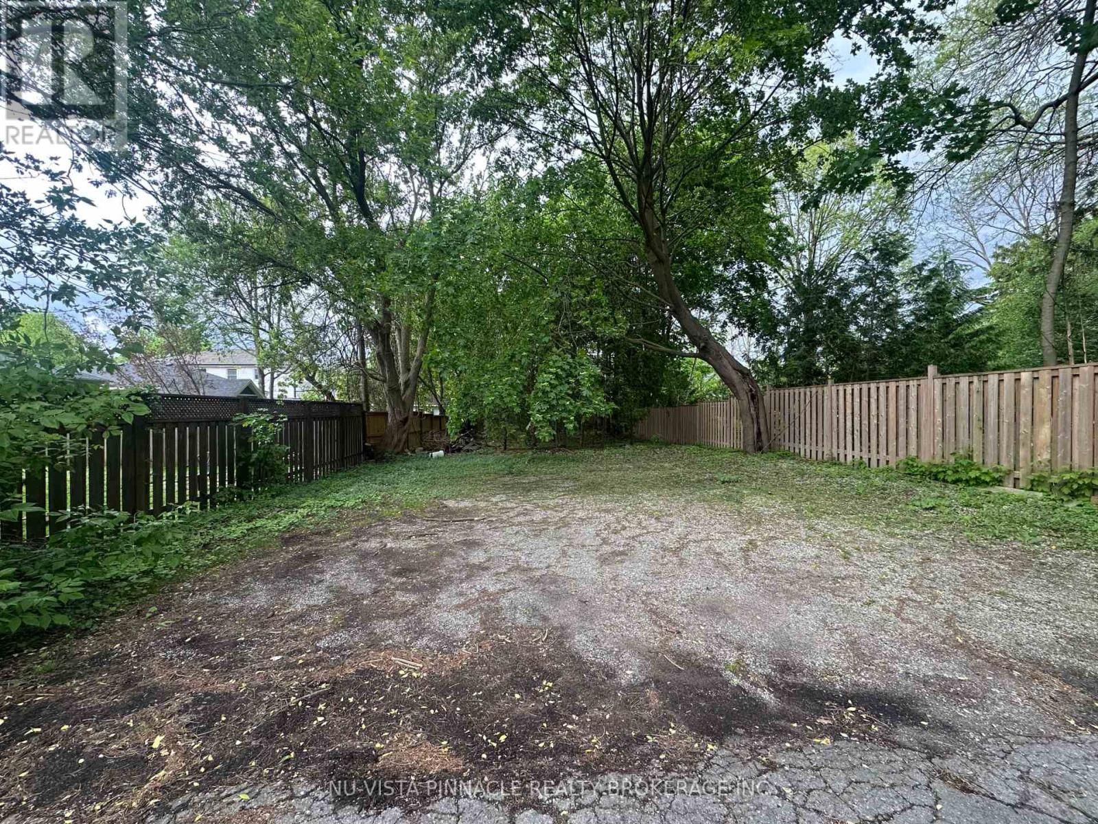 101 OXFORD STREET WEST Image 17