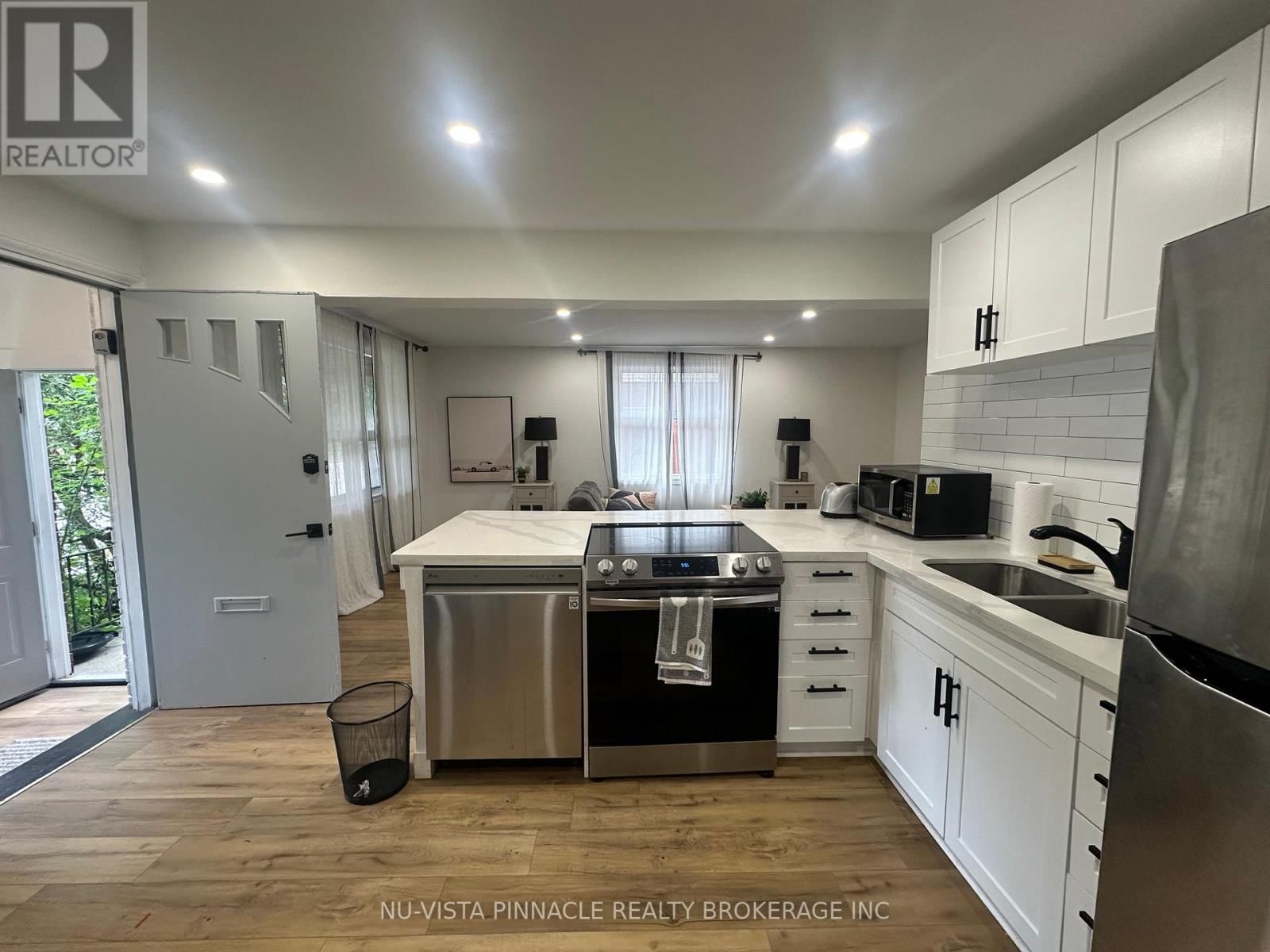 101 OXFORD STREET WEST Image 7