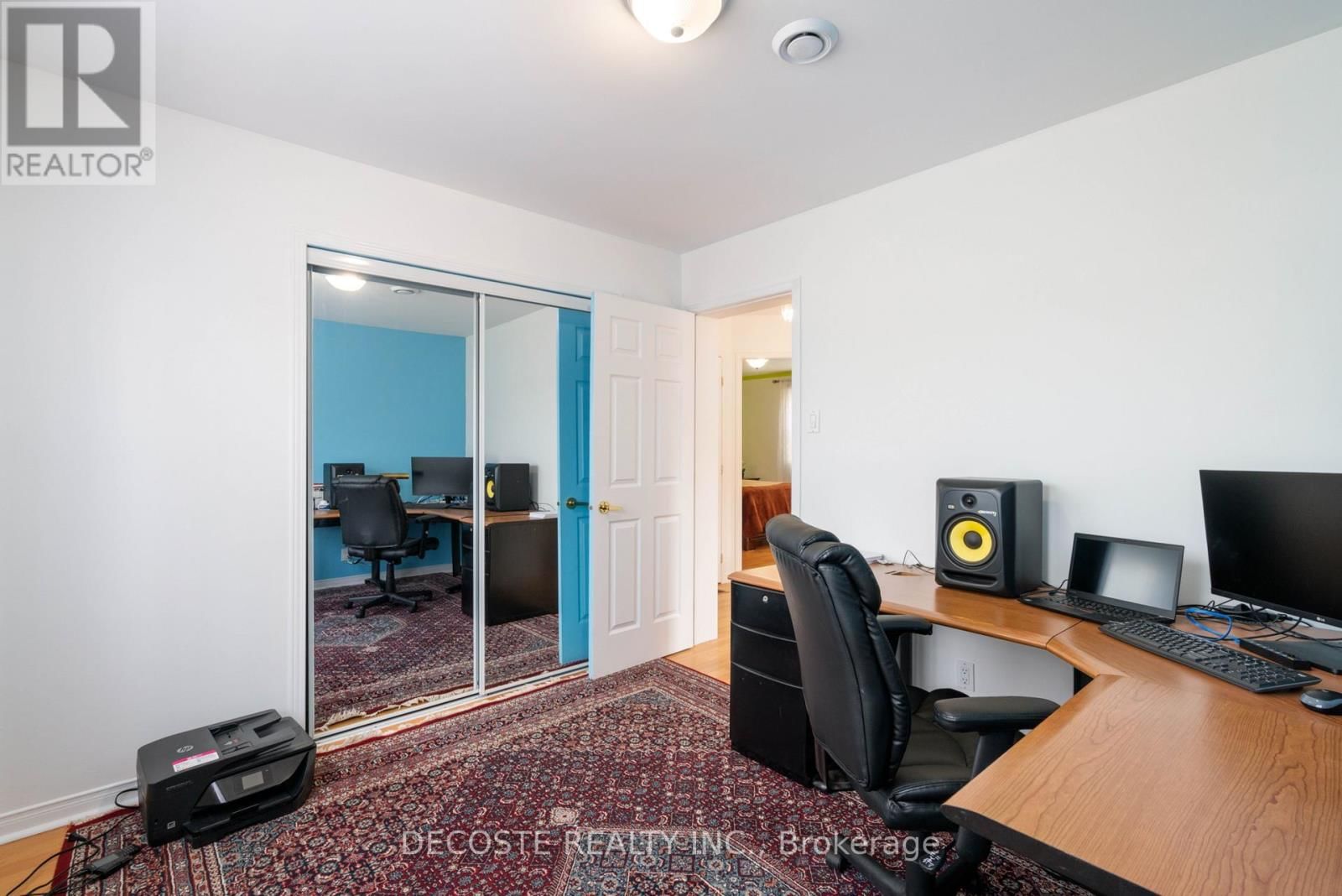 6123 MACBAIN STREET Image 11