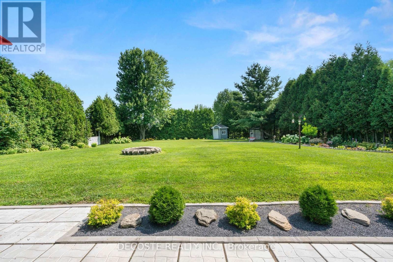 6123 MACBAIN STREET Image 27