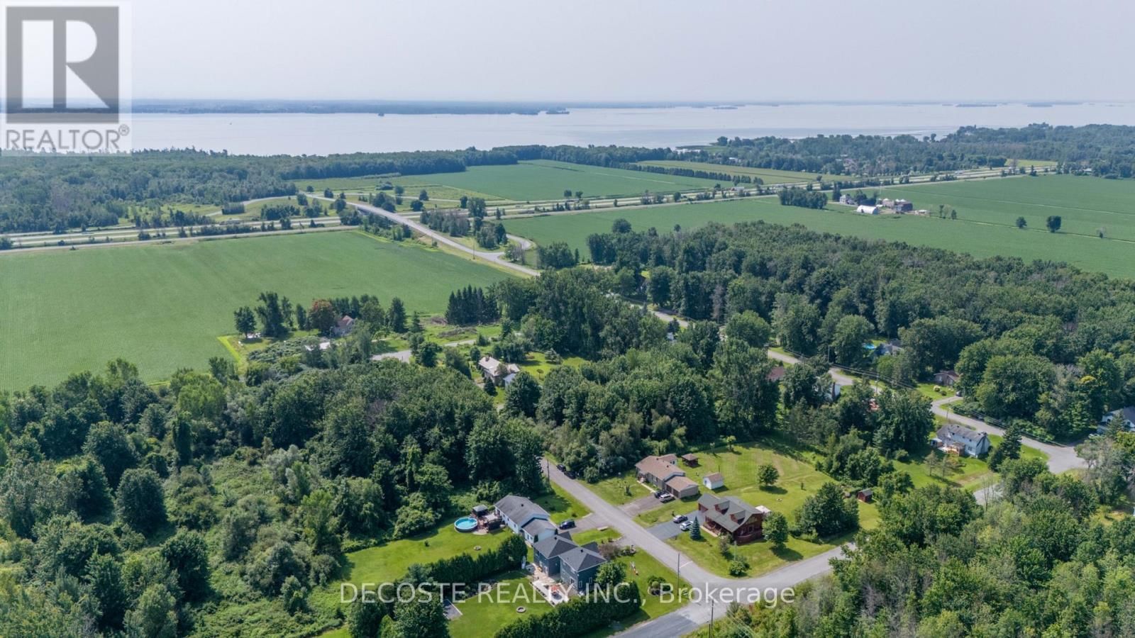 6123 MACBAIN STREET Image 30