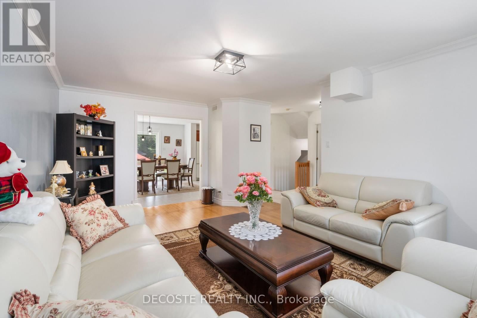 6123 MACBAIN STREET Image 6