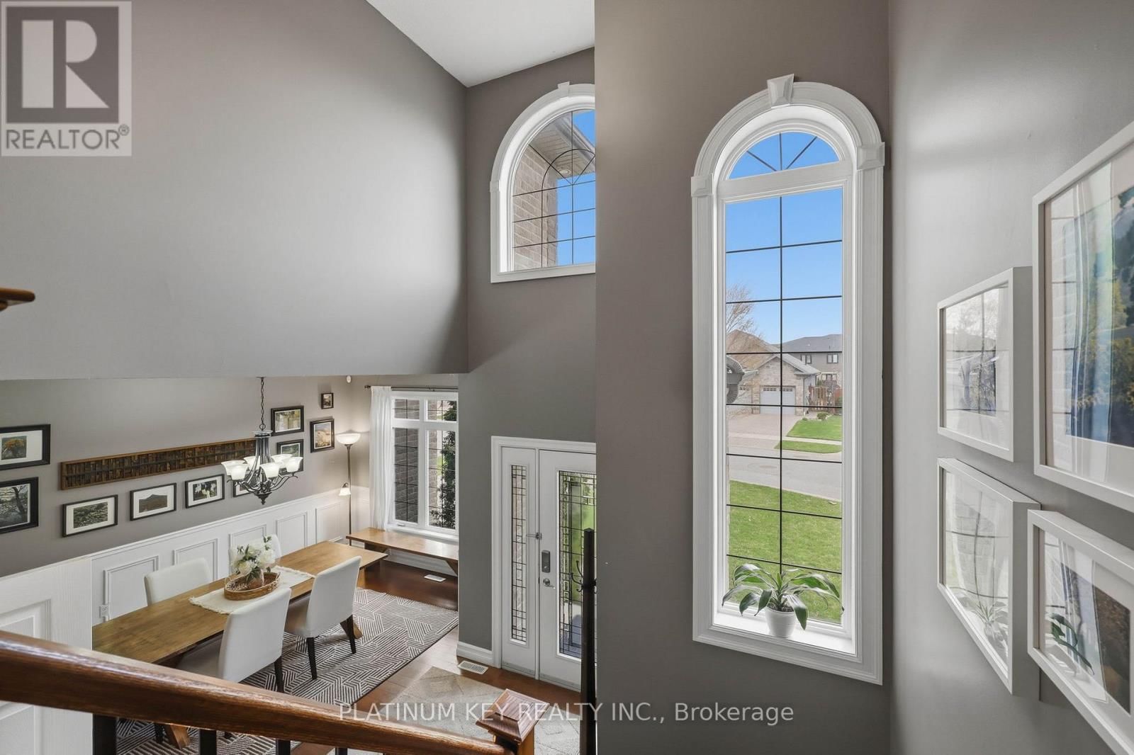 979 MOY CRESCENT Image 18